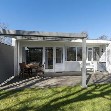 Holiday home Cozy With Garden