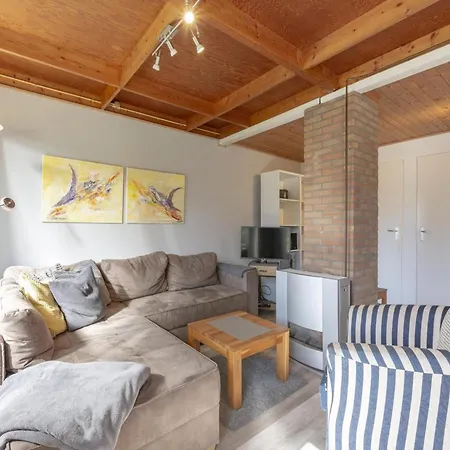 Cozy With Garden Holiday home *