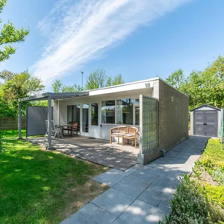 Cozy With Garden Holiday home Callantsoog